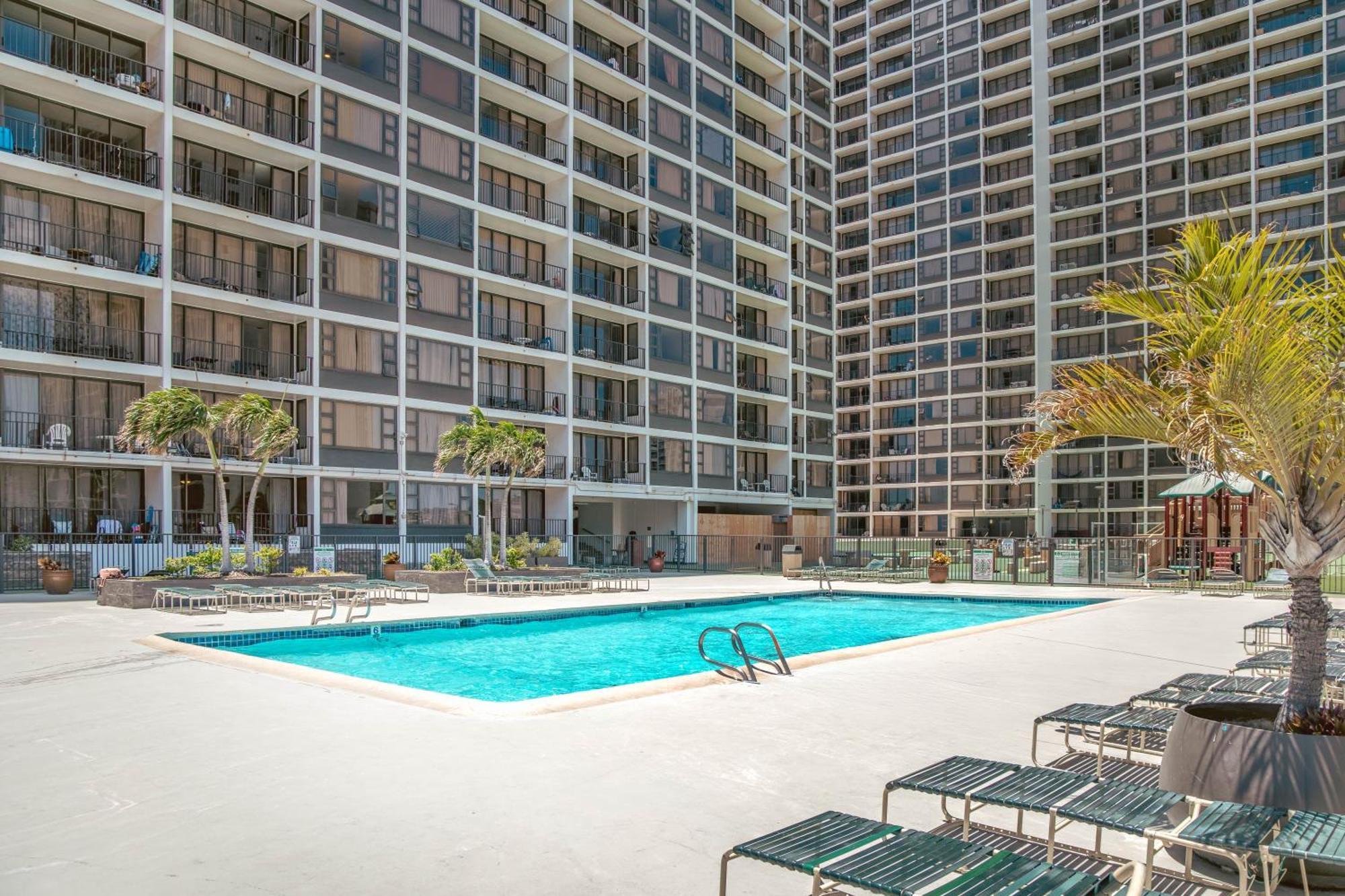 Renovated Ocean View Suite, Near Beach, Free Parking Honolulu Esterno foto