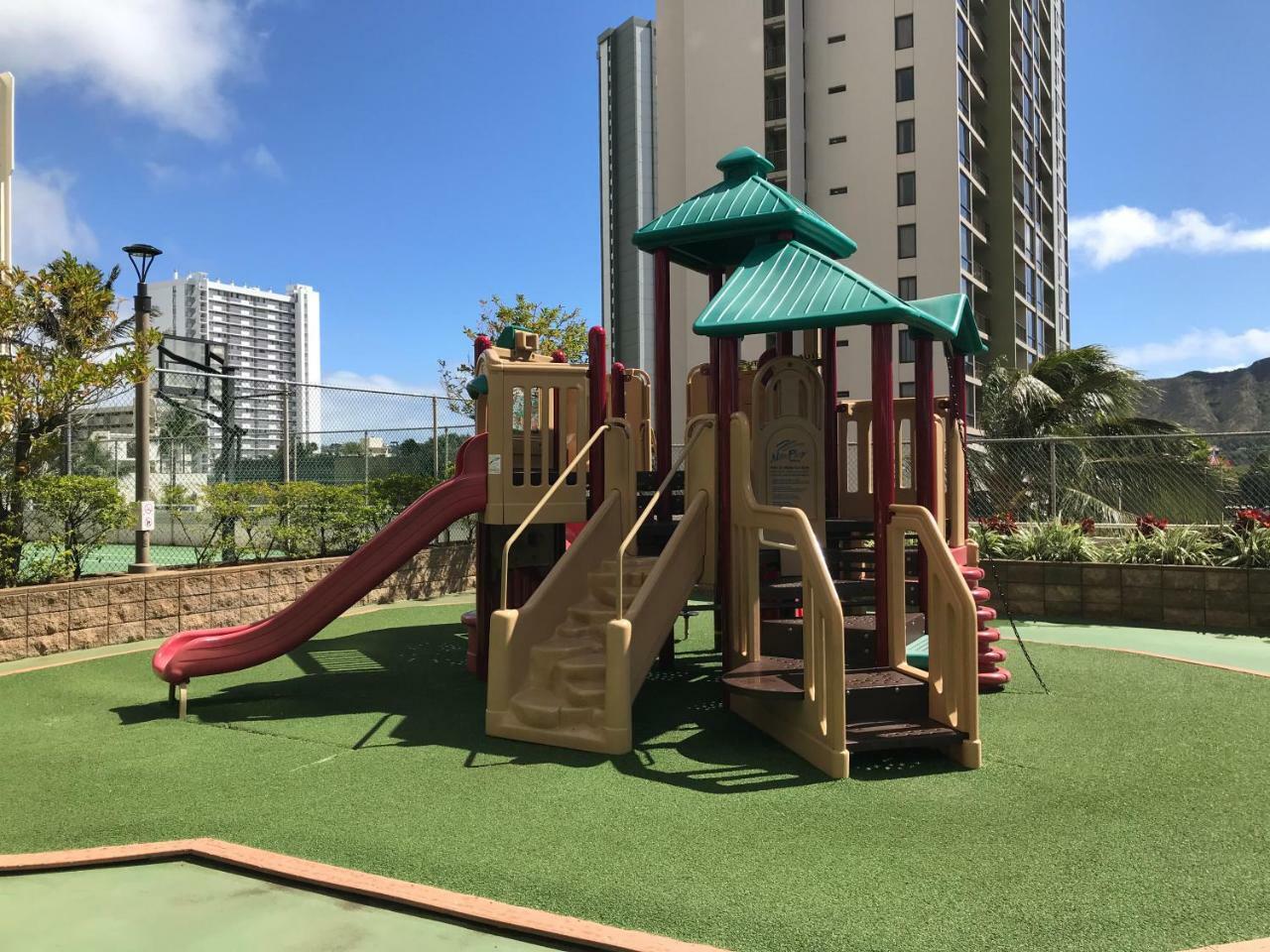 Renovated Ocean View Suite, Near Beach, Free Parking Honolulu Esterno foto